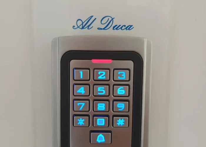 Al Duca In Centro Apartment
