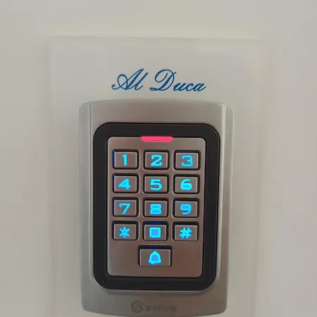 Al Duca In Centro Apartment
